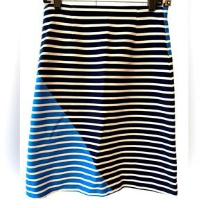 🔥NWOT J Crew size 6 skirt navy/peacock blue.  Gorgeous skirt!